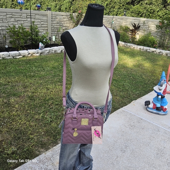NWOT PURPLE SQUARE LUV BETSEY SATCHEL - Picture 6 of 7